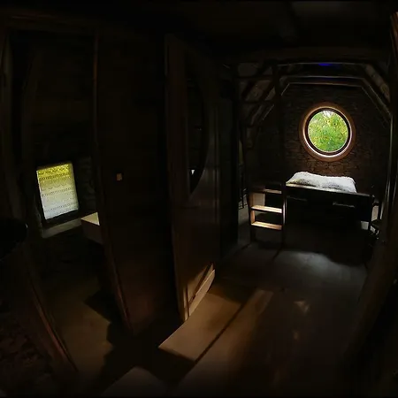 Malrieu לינה וארוחת בוקר Le Fel